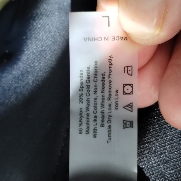 NWOT Black one piece swimsuit, plunge neckline, belted waistline, high on hip - Picture 12 of 12